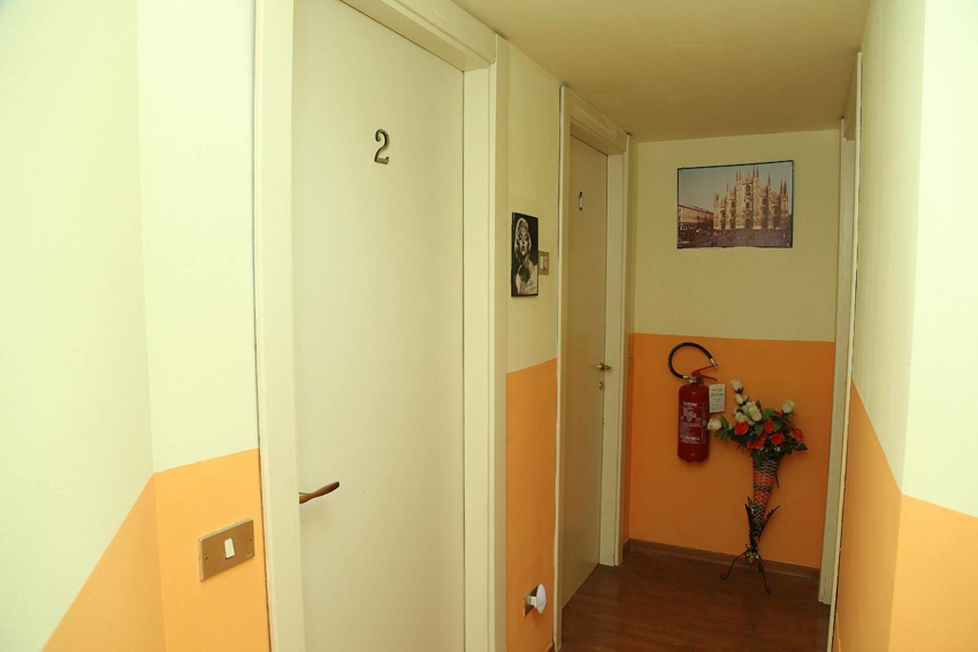 Lovely House Hotel Milano Exterior foto